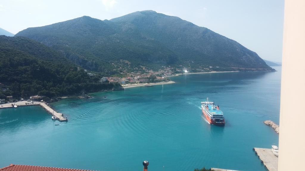 Makis Studios & Apartments Poros  Eksteriør billede
