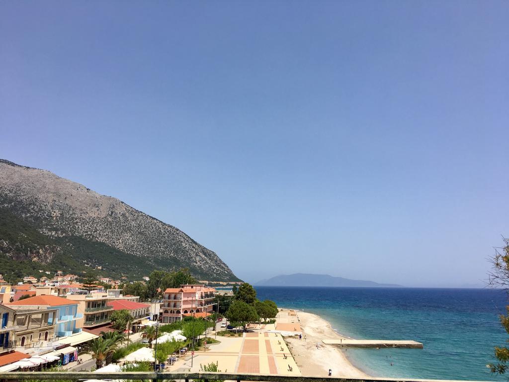 Makis Studios & Apartments Poros  Eksteriør billede